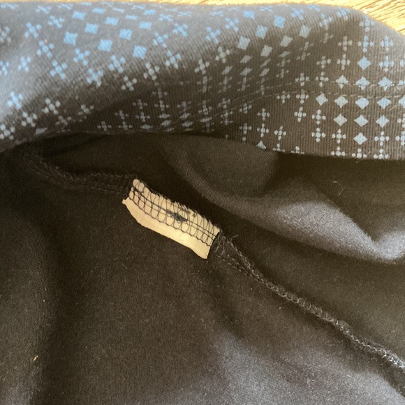 Patterned Express Tee - Picture 3 of 3